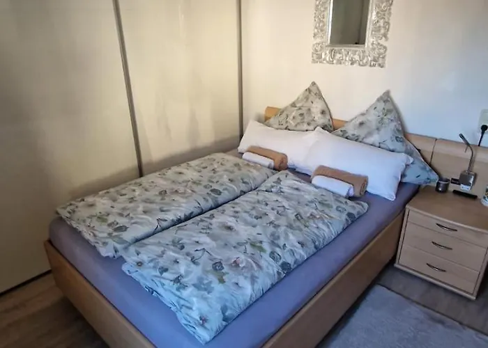 شقة Haus Mit Garten, 20 Min. Zum Dom&messe *