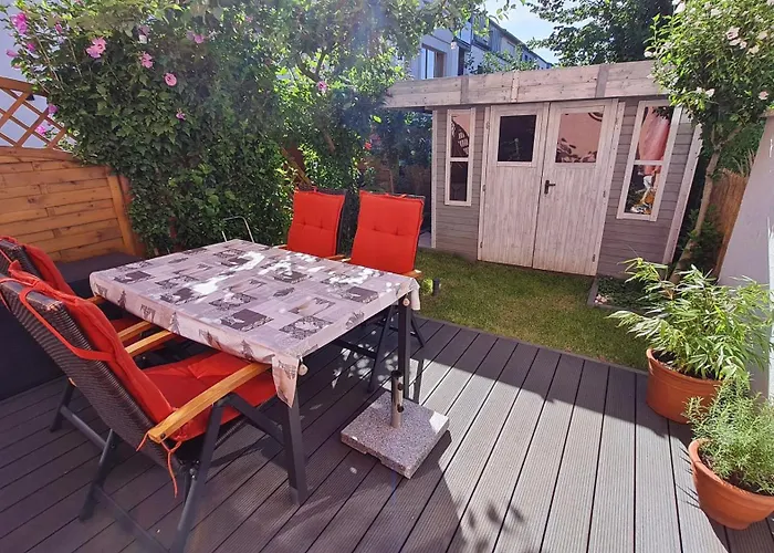 Haus Mit Garten, 20 Min. Zum Dom&messe *